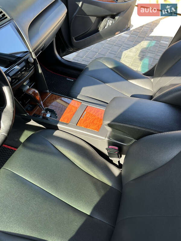 Седан Toyota Camry 2008 в Южноукраїнську