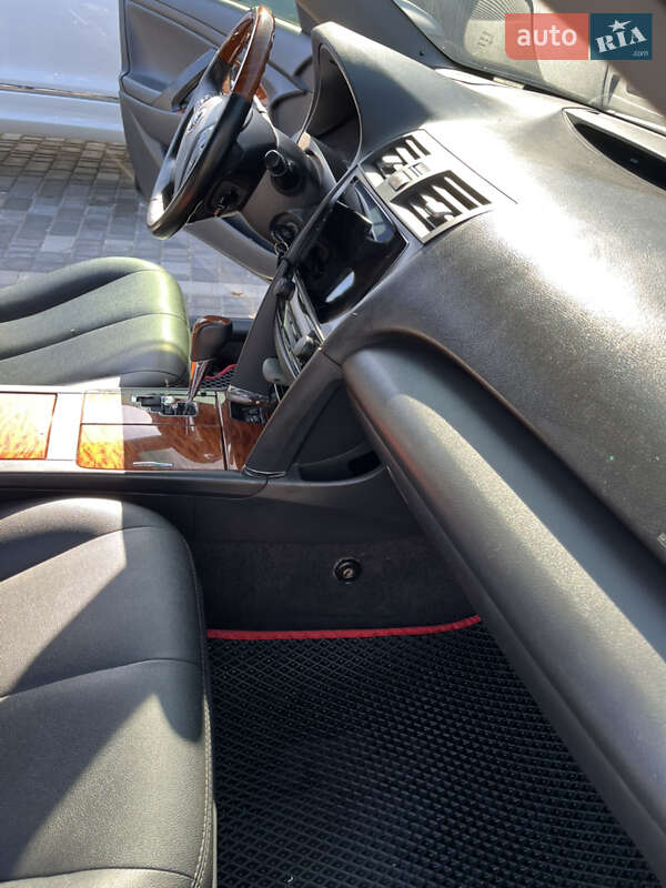 Седан Toyota Camry 2008 в Южноукраїнську