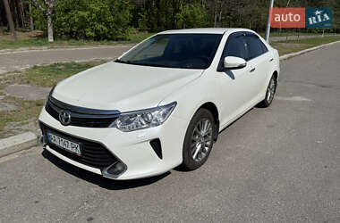 Седан Toyota Camry 2017 в Киеве