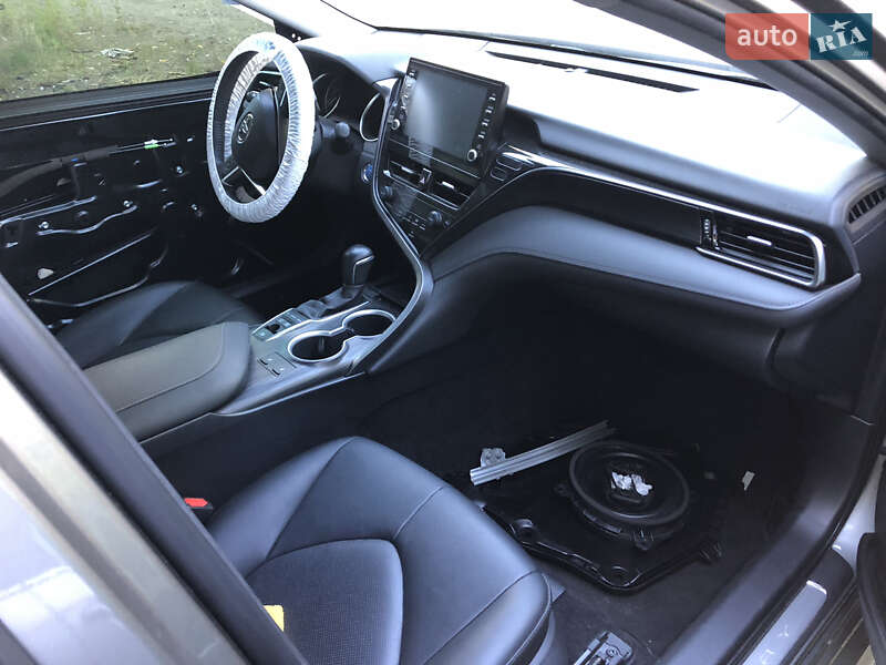 Седан Toyota Camry 2021 в Києві