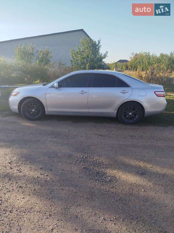 Седан Toyota Camry 2008 в Голованівську