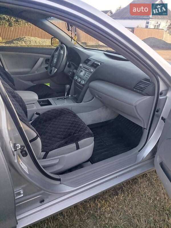 Седан Toyota Camry 2008 в Голованівську