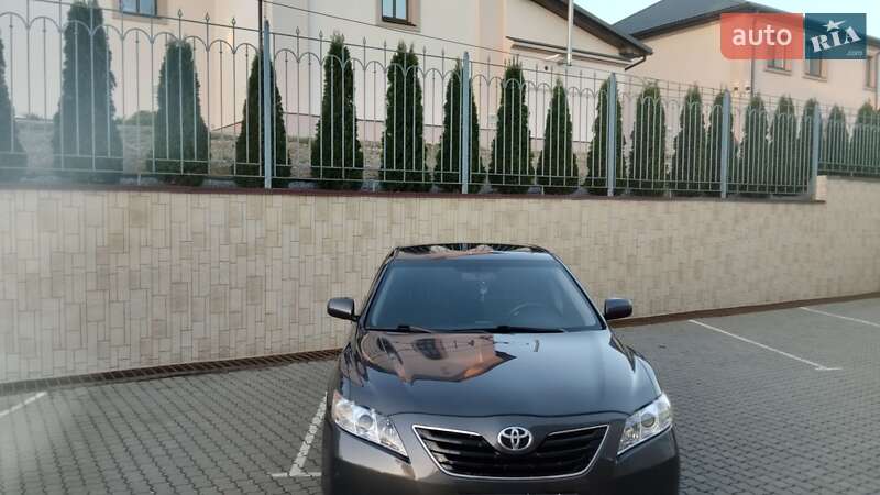 Седан Toyota Camry 2008 в Балті