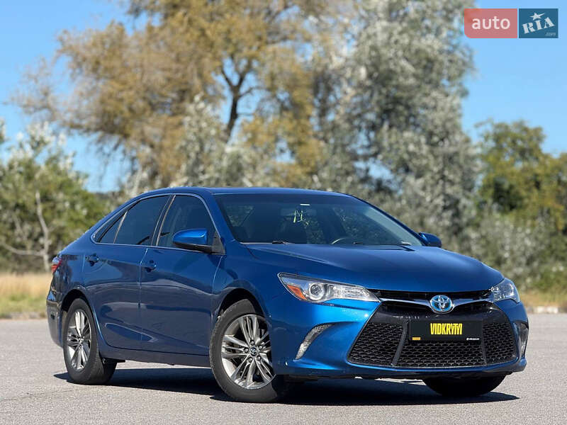 Седан Toyota Camry 2017 в Києві
