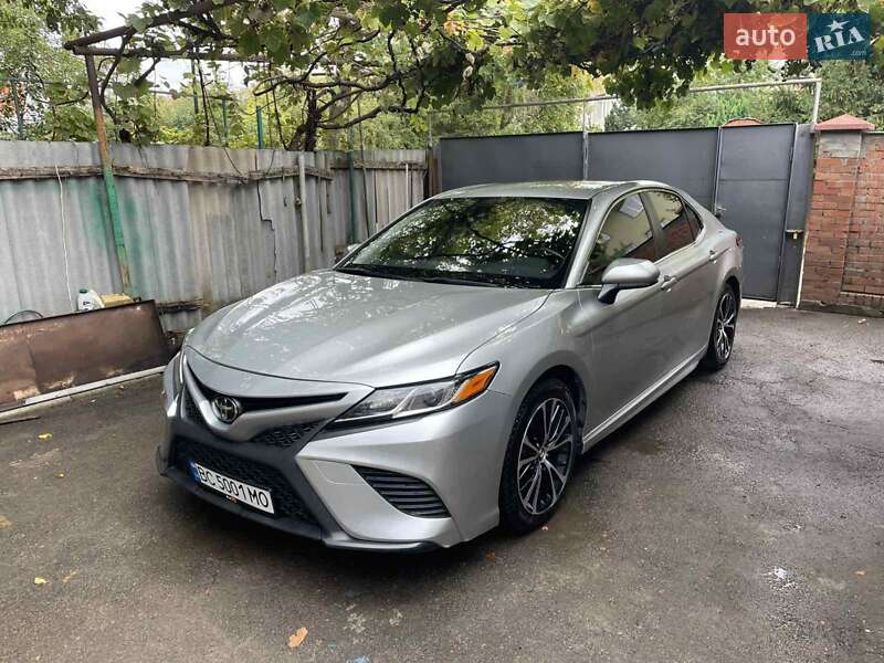Toyota Camry 2017