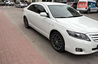 Седан Toyota Camry 2008 в Могилев-Подольске