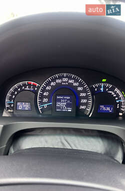 Седан Toyota Camry 2012 в 