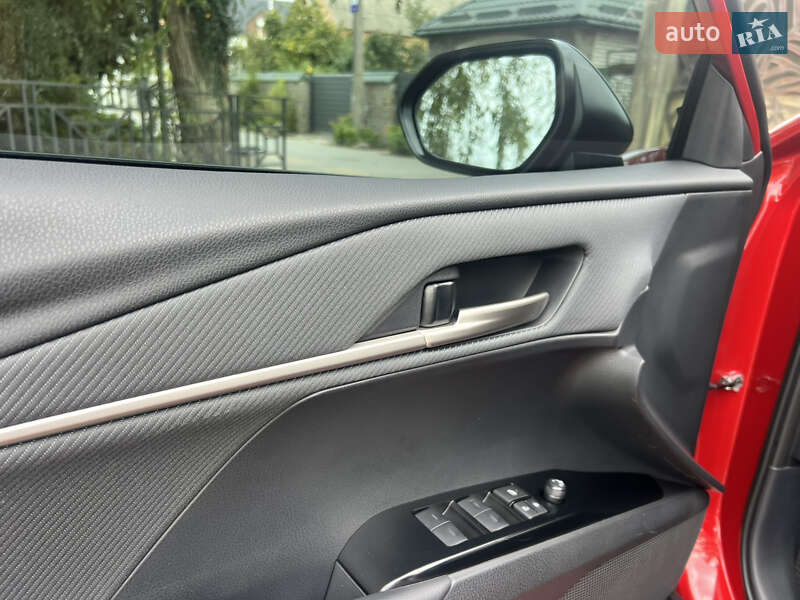 Седан Toyota Camry 2024 в Киеве фото 25 Седан Toyota Camry 2024 в Киеве