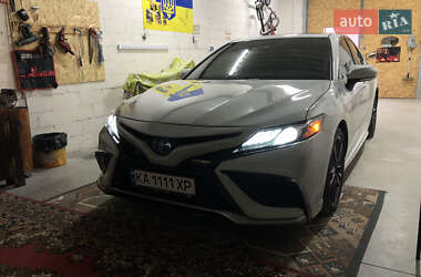 Седан Toyota Camry 2024 в Бучі