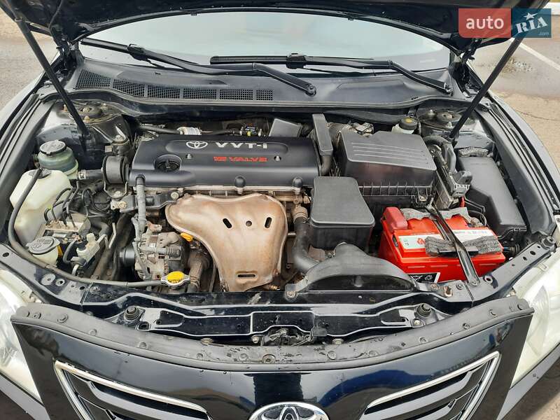 Седан Toyota Camry 2007 в Луцьку