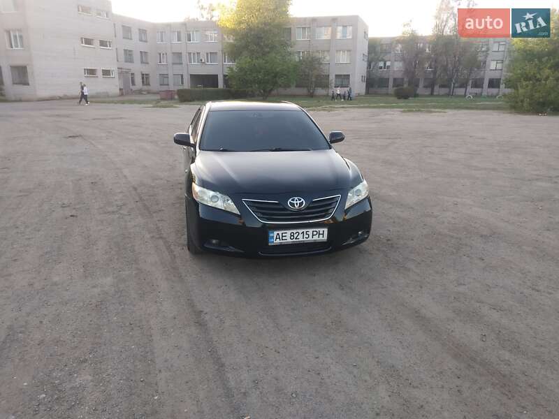 Седан Toyota Camry 2007 в Каменском