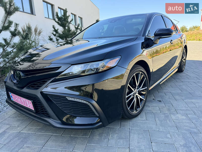 Седан Toyota Camry 2022 в Луцке фото 3 Седан Toyota Camry 2022 в Луцке