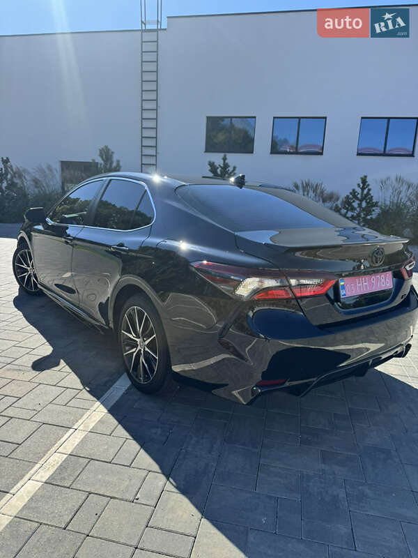 Седан Toyota Camry 2022 в Луцке фото 21 Седан Toyota Camry 2022 в Луцке
