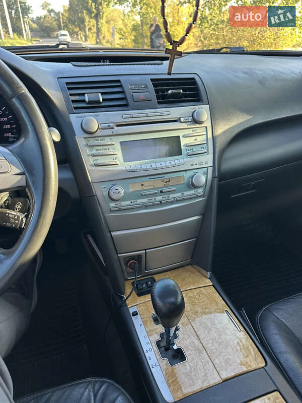 Седан Toyota Camry 2007 в Глевасі