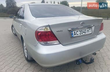 Седан Toyota Camry 2004 в 