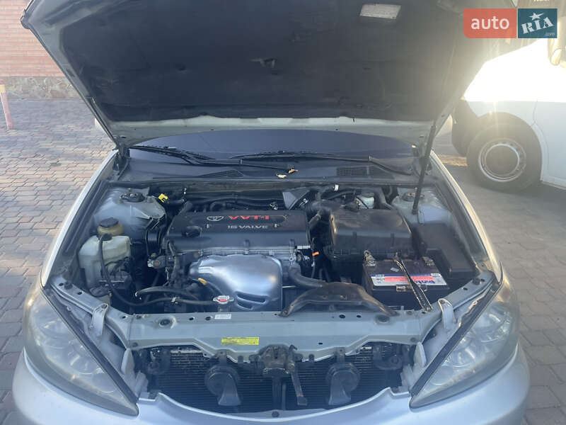 Седан Toyota Camry 2004 в Ковелі