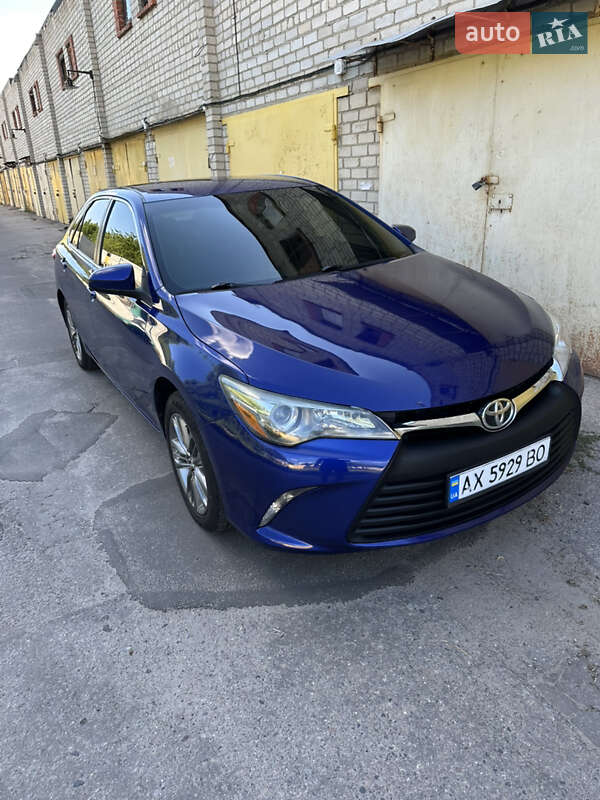 Toyota Camry 2015
