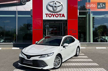 Седан Toyota Camry 2020 в Запорожье