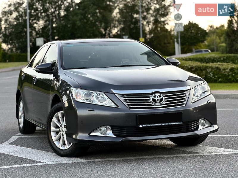 Toyota Camry 2011
