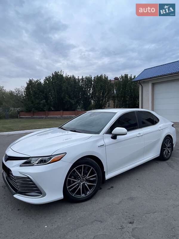 Седан Toyota Camry 2021 в Полтаві