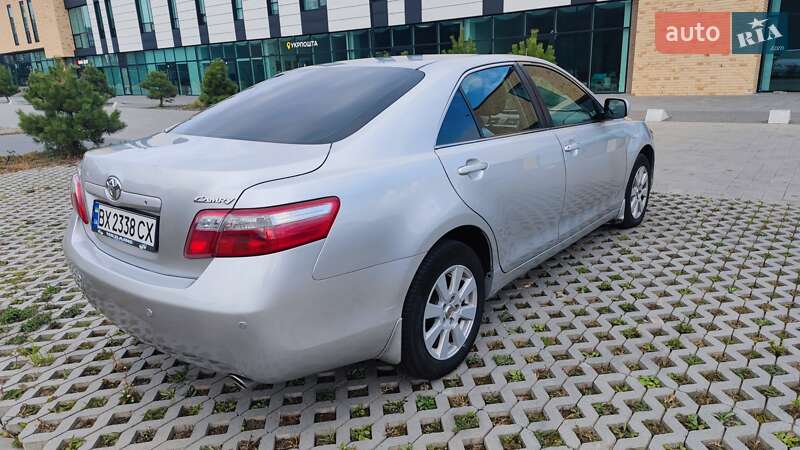 Седан Toyota Camry 2007 в Хмельницькому