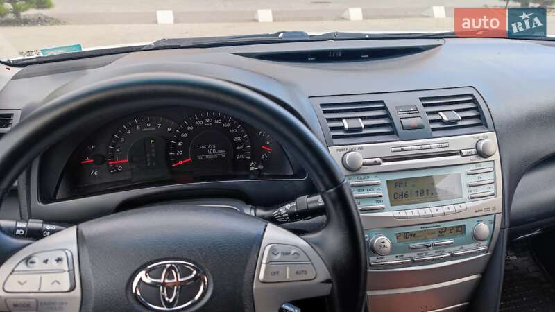 Седан Toyota Camry 2007 в Хмельницькому