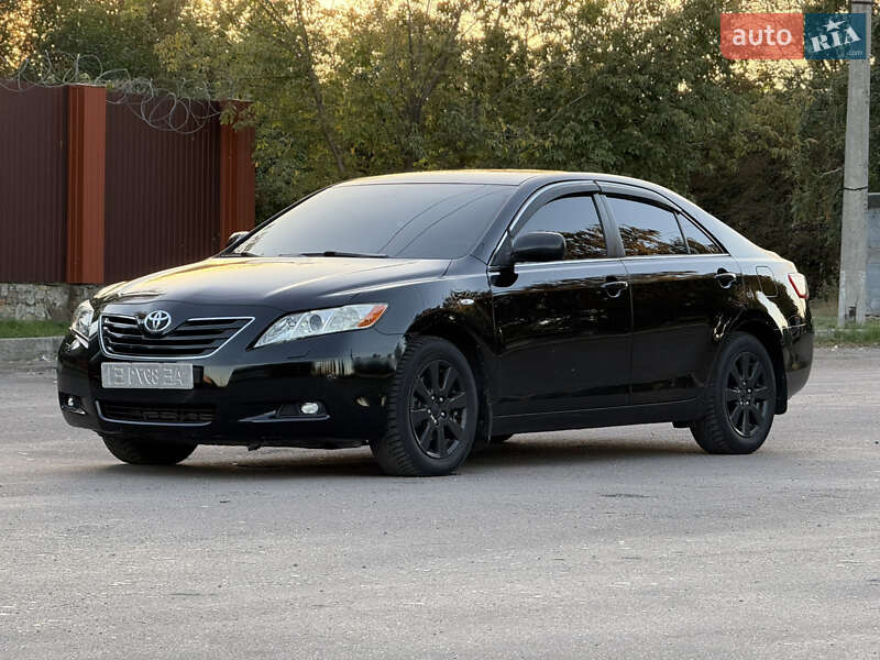 Седан Toyota Camry 2008 в Черкасах