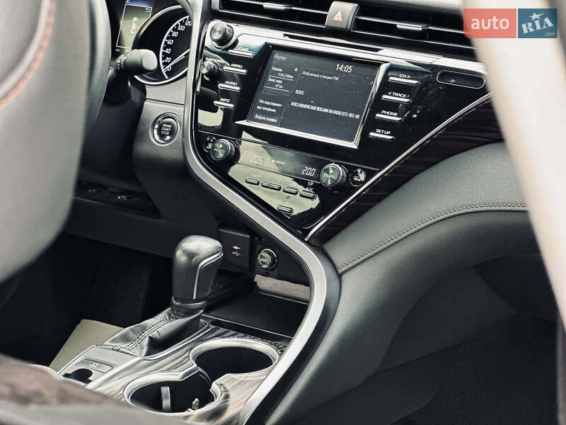 Седан Toyota Camry 2018 в Кременчуці