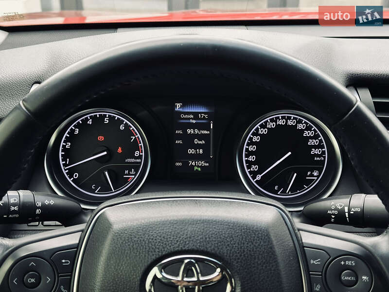 Седан Toyota Camry 2018 в Кременчуці