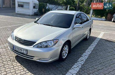 Седан Toyota Camry 2004 в Черновцах