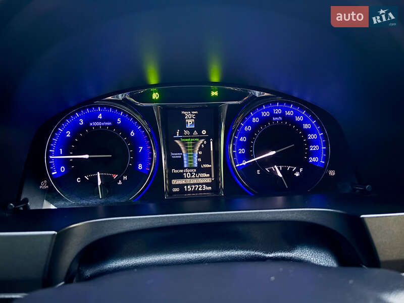 Седан Toyota Camry 2016 в Лебедині