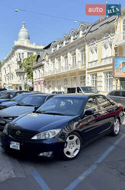 Седан Toyota Camry 2002 в Запорожье