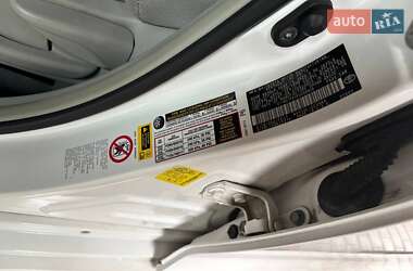 Седан Toyota Camry 2013 в 