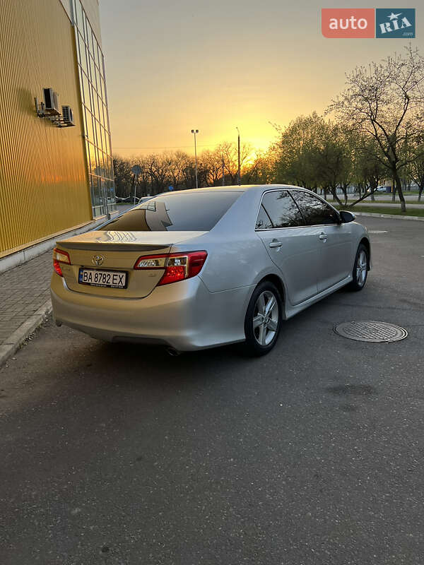 Седан Toyota Camry 2014 в Николаеве фото 9 Седан Toyota Camry 2014 в Николаеве