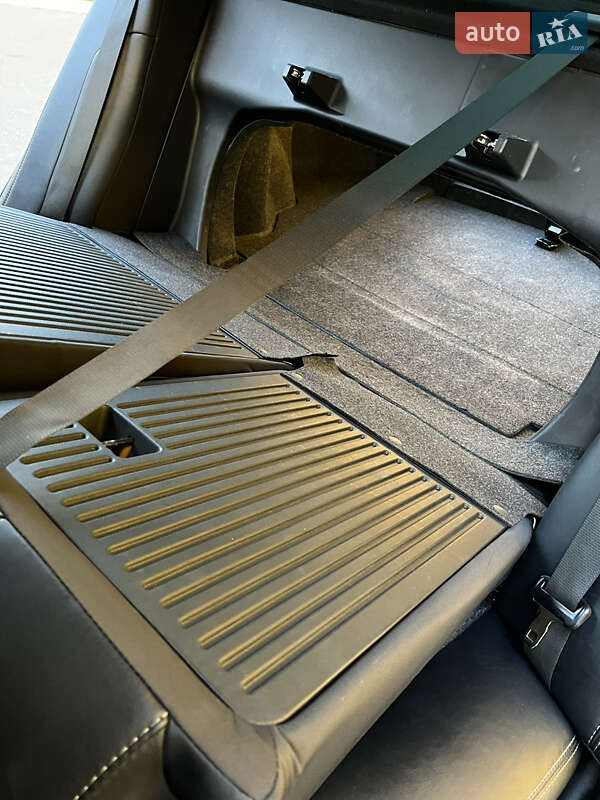 Седан Toyota Camry 2014 в Николаеве фото 25 Седан Toyota Camry 2014 в Николаеве