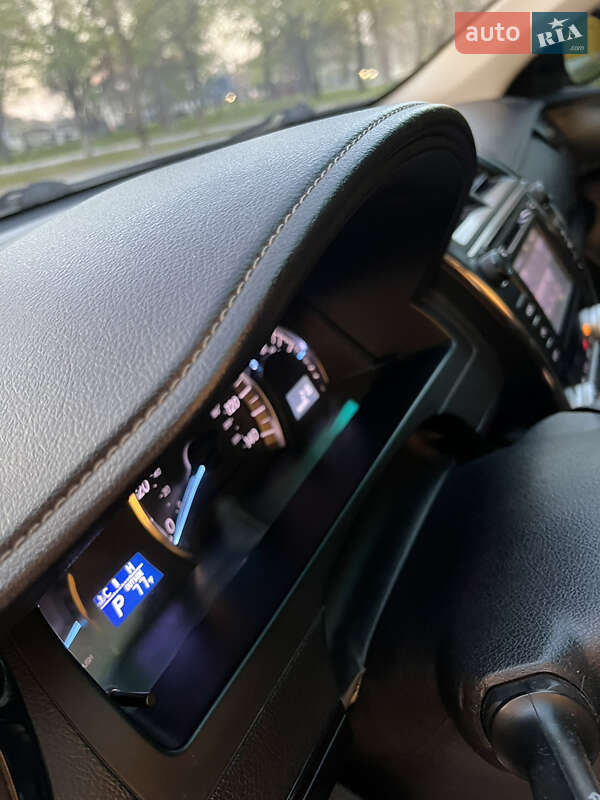 Седан Toyota Camry 2014 в Николаеве фото 30 Седан Toyota Camry 2014 в Николаеве