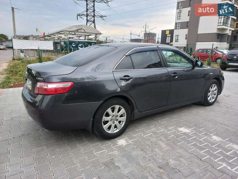 Седан Toyota Camry 2007 в Львові
