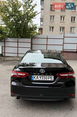 Седан Toyota Camry 2020 в 