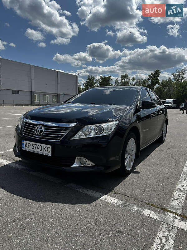 Седан Toyota Camry 2012 в Запоріжжі