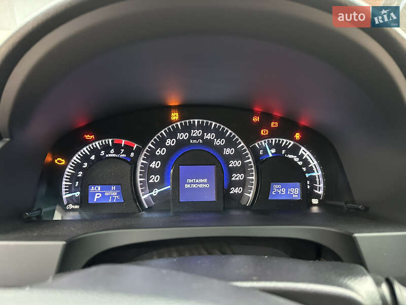 Седан Toyota Camry 2012 в Запоріжжі