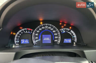 Седан Toyota Camry 2012 в 