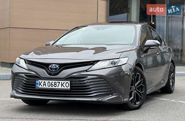 Седан Toyota Camry 2019 в Дніпрі