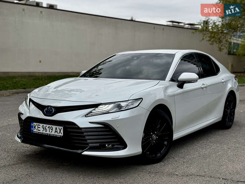Toyota Camry 2023