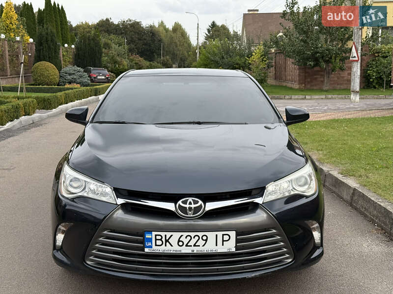Toyota Camry 2016