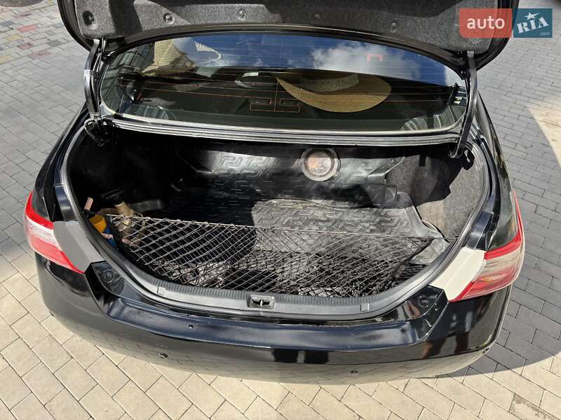 Седан Toyota Camry 2007 в Луцьку
