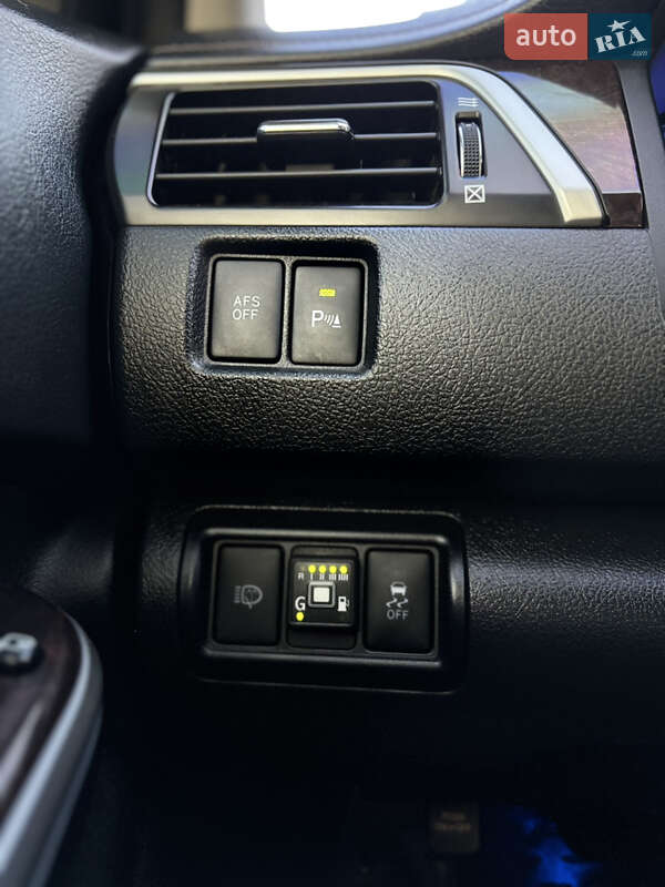 Седан Toyota Camry 2015 в Покрові