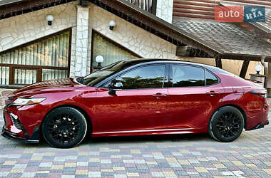 Седан Toyota Camry 2018 в 