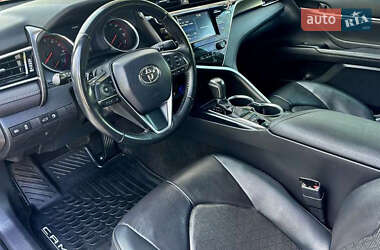 Седан Toyota Camry 2018 в 