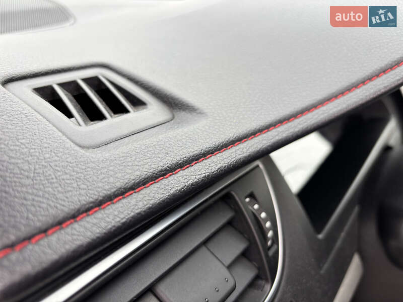 Седан Toyota Camry 2016 в Одесі