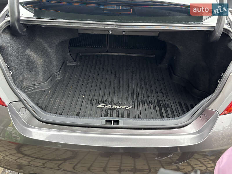 Седан Toyota Camry 2016 в Одесі